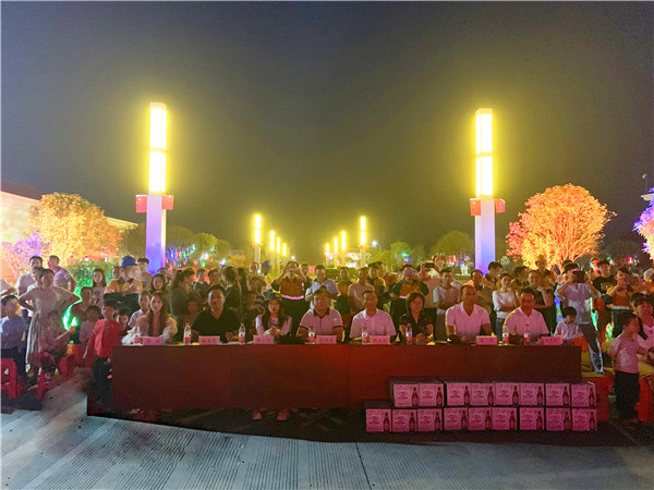 永州紅獅舉辦“壯麗70年，奮斗新時(shí)代”國慶晚會暨 員工集體生日會